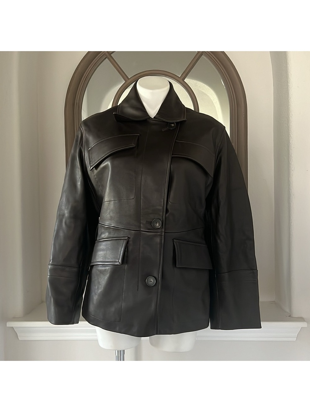 Vince 100% Lamb Leather Safari Jacket in Brown, Size M New w/Tag Retail $1495 - Picture 7 of 16